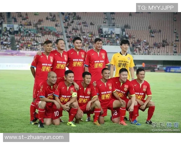 世界足球巨星曾踏足中国的精彩瞬间回顾与影响分析