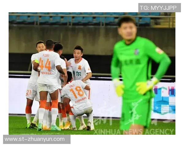 武汉足球队灵活性探讨：如何在竞争中保持优势与创新